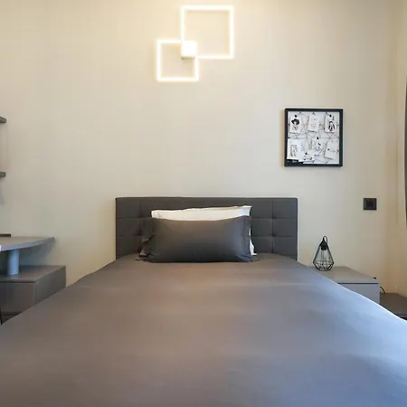 Luxury In Bosco Verticale Isola Апартаменты