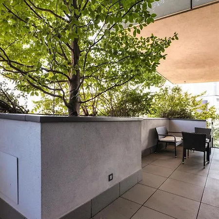 Luxury In Bosco Verticale Isola