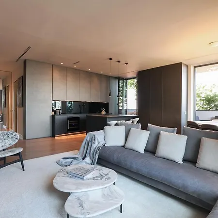 Luxury In Bosco Verticale Isola Апартаменты Милан