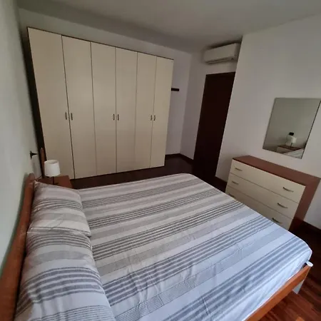 San Siro Stadio Fiera Life Apartman Milánó
