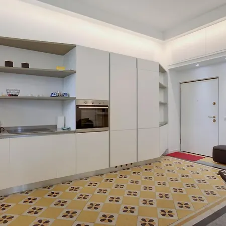 Nuovo Bilocale Con Giardino Vicino Mm Dateo Lägenhet *