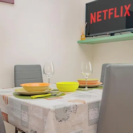 Lovely - 15 Minutes To Duomo Apartament *