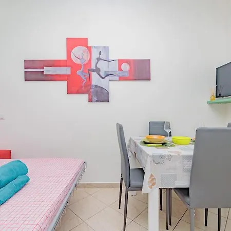 Lovely - 15 Minutes To Duomo Apartment