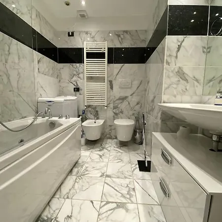 Casa Delle 5 Giornate Di アパート *