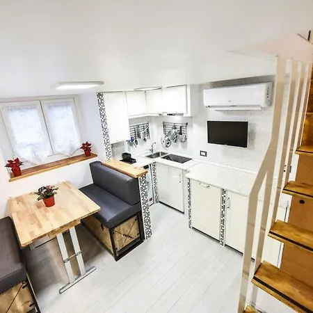 Randa's Family Apartment Milan