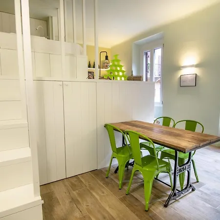 Soppalchino In Via Savona * Mailand