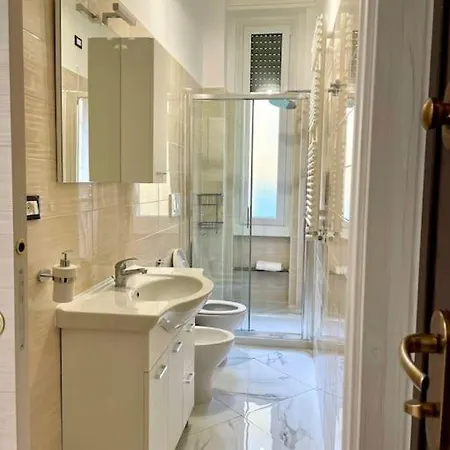 Guest House *