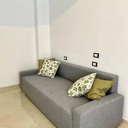 Guest House *
