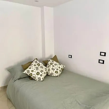 Apartament Veridia House 15 Min Metro Dal Duomo *