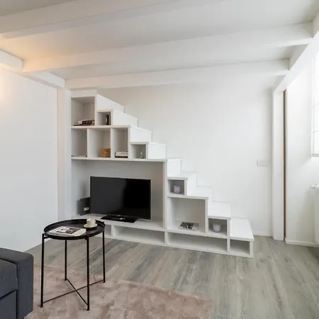 Navigli - Chic And Sophisticated In * 米兰