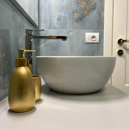 Regina By The Blue Twins Apartmán Milán