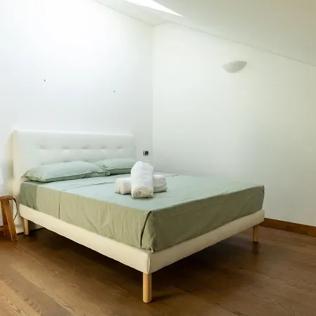 Maison One Nel Centro Di Milánó