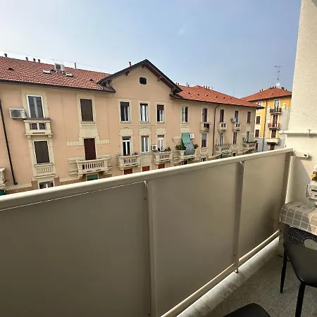 For Work And Leisure فندق *