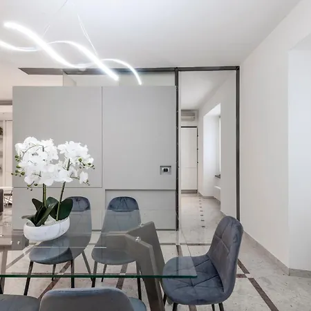 Royal Porta Ticinese * 밀라노