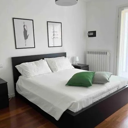 Luminoso Trilocale Affori Centro * ميلان