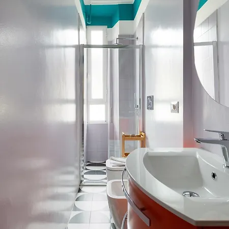 Viale Umbria Colorful Milano