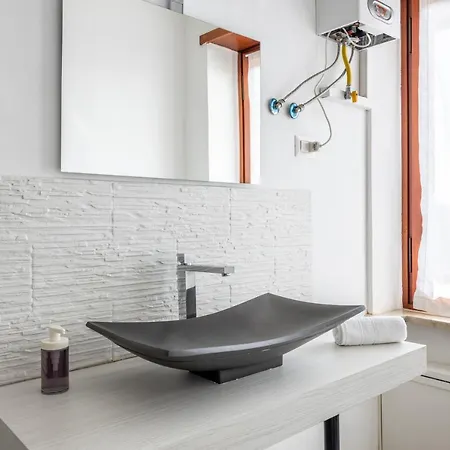 Smartworking Tortona-navigli 2 Skyline Penthouse Con Wifi6 Apartmán