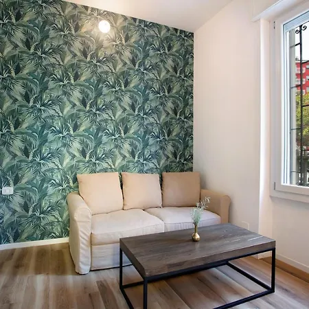 Valentina * Milánó