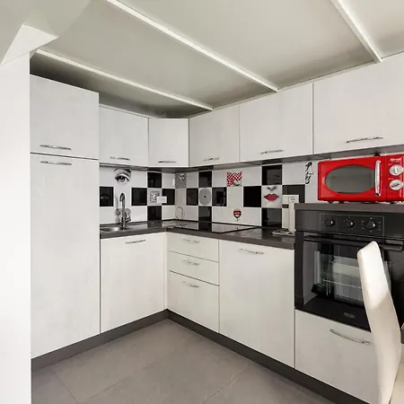 Apartman Guesthost - Cosy And Quiet In