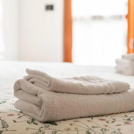 Casty Sweet - Mm3 Comasina Free Private Parking *