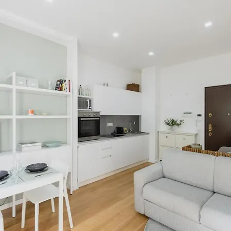 Easylife - - Piazzale Segrino - Isola *