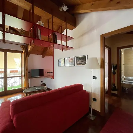 The Pretty Attic Apartment