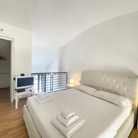 Accomodo Mil47 Monolocale Prada * Milaan