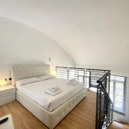 Accomodo Mil47 Monolocale Prada Milaan