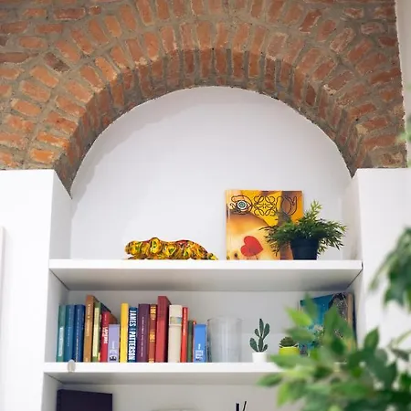 The Red Bricks - San Babila Area