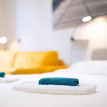 The Red Bricks - San Babila Area Lejlighed