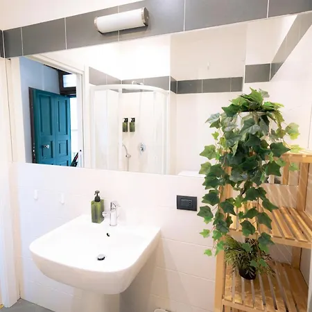 The Red Bricks - San Babila Area * 米兰