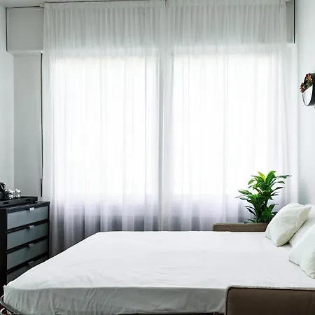 Dehomes - Porta Nuova Business Apartment