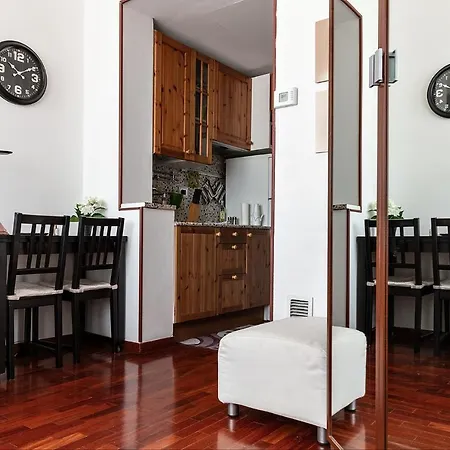 Dehomes - Porta Nuova Business Apartment *