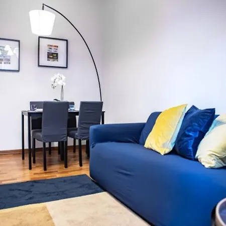 Delightful Shanti Apartment *