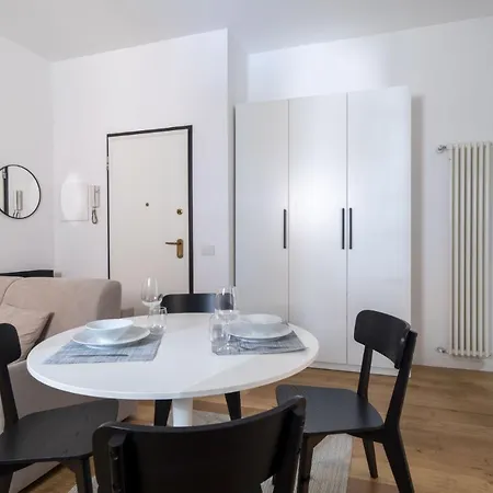 Easylife - Oasi Di Tranquillita Zona Sempione Apartment