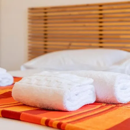 Guest Planet - Grazioso Bilocale Bande Nere M1 * Milano