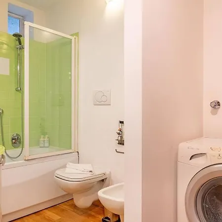 Guest Planet - Grazioso Bilocale Bande Nere M1 * Milano