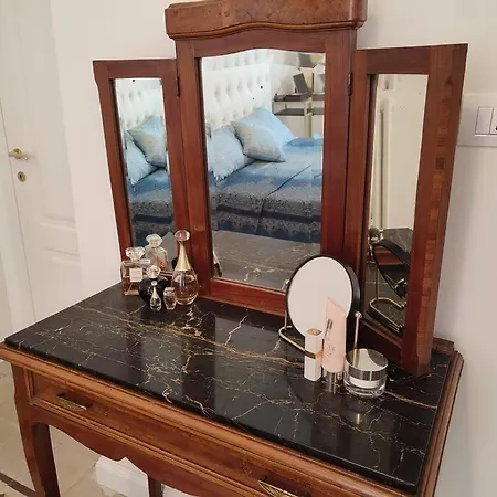 Elegante Nel Quartiere Isola Appartement