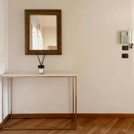 Santa Tecla Living Faravelli 4 Apartment Milan