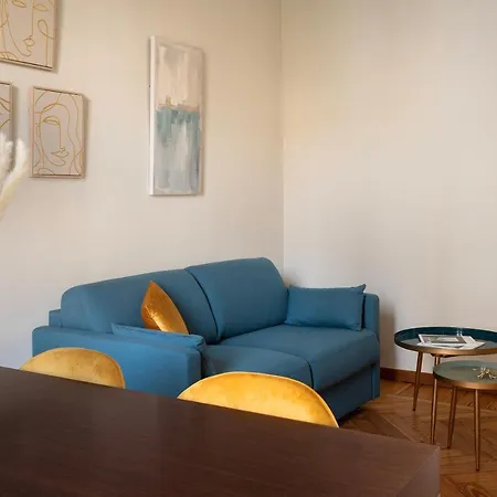 Santa Tecla Living Faravelli 4 アパート ミラノ