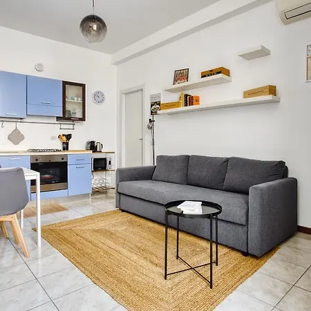Apartment Casa Azzurra - Citta Studi- Via Lomellina *