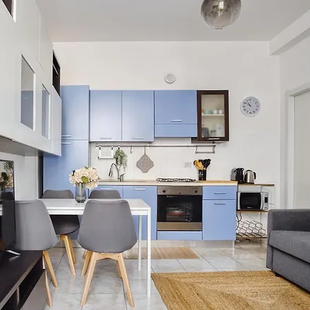 Casa Azzurra - Citta Studi- Via Lomellina *