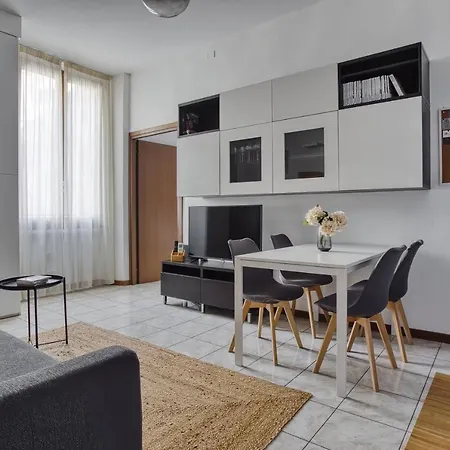 Casa Azzurra - Citta Studi- Via Lomellina Apartment
