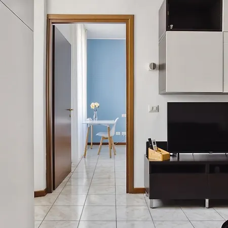 Casa Azzurra - Citta Studi- Via Lomellina Apartment Milan