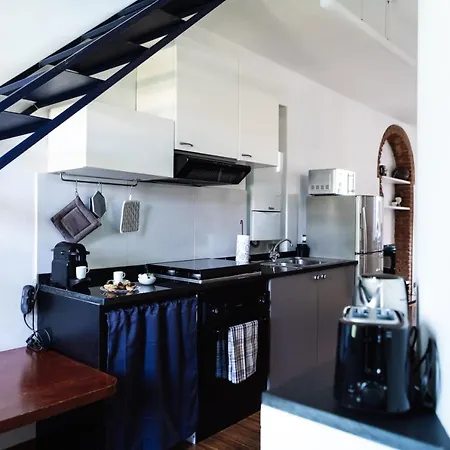 The Of Fame - Bosco Verticale View * Milánó