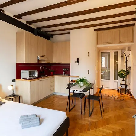 Pit Stop - Navigli Apartamento *
