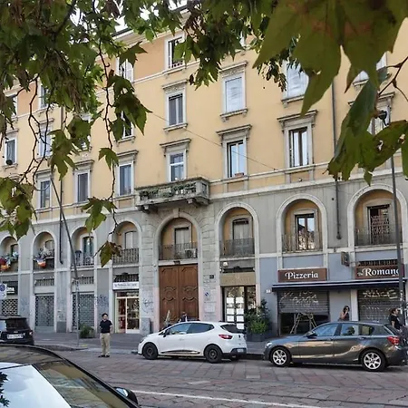 Youhosty - Lodi 12 D * Milánó