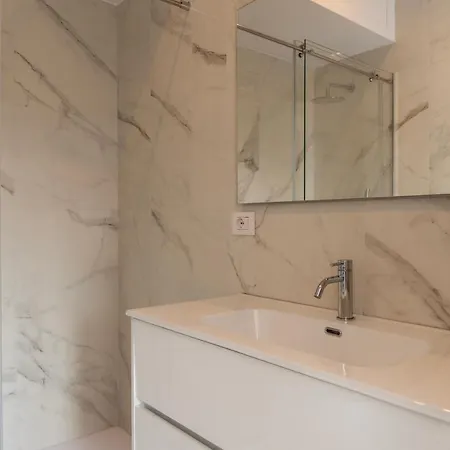 Youhosty - Gioia 1 Big