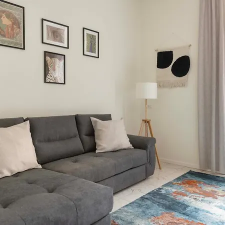 Voyager Apartment, Cozy And Fully Furnished, Top Neighborhood, To Experience The Authentic Milanese Lifestyle, By Houseinmilano דירה *
