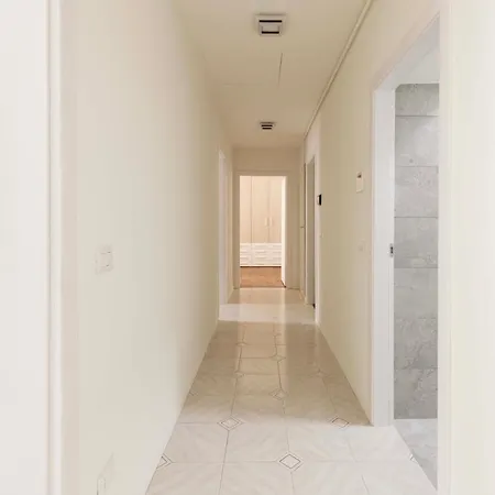 Voyager Apartment, Cozy And Fully Furnished, Top Neighborhood, To Experience The Authentic Milanese Lifestyle, By Houseinmilano *